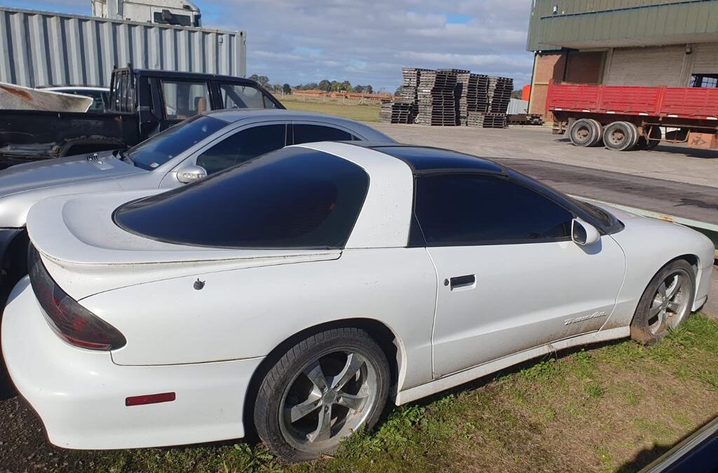 AUTOMOTORES: SUBASTA DE UN CLÁSICO Y UN SUV DE ALTA GAMA EN BANCO CIUDAD